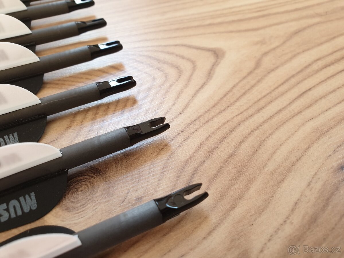 Prodám luk a šípy - set - 6