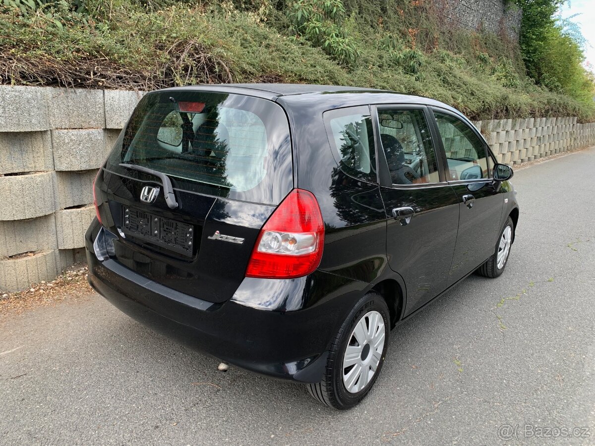 Honda Jazz 1.3 i - 16 V - 6