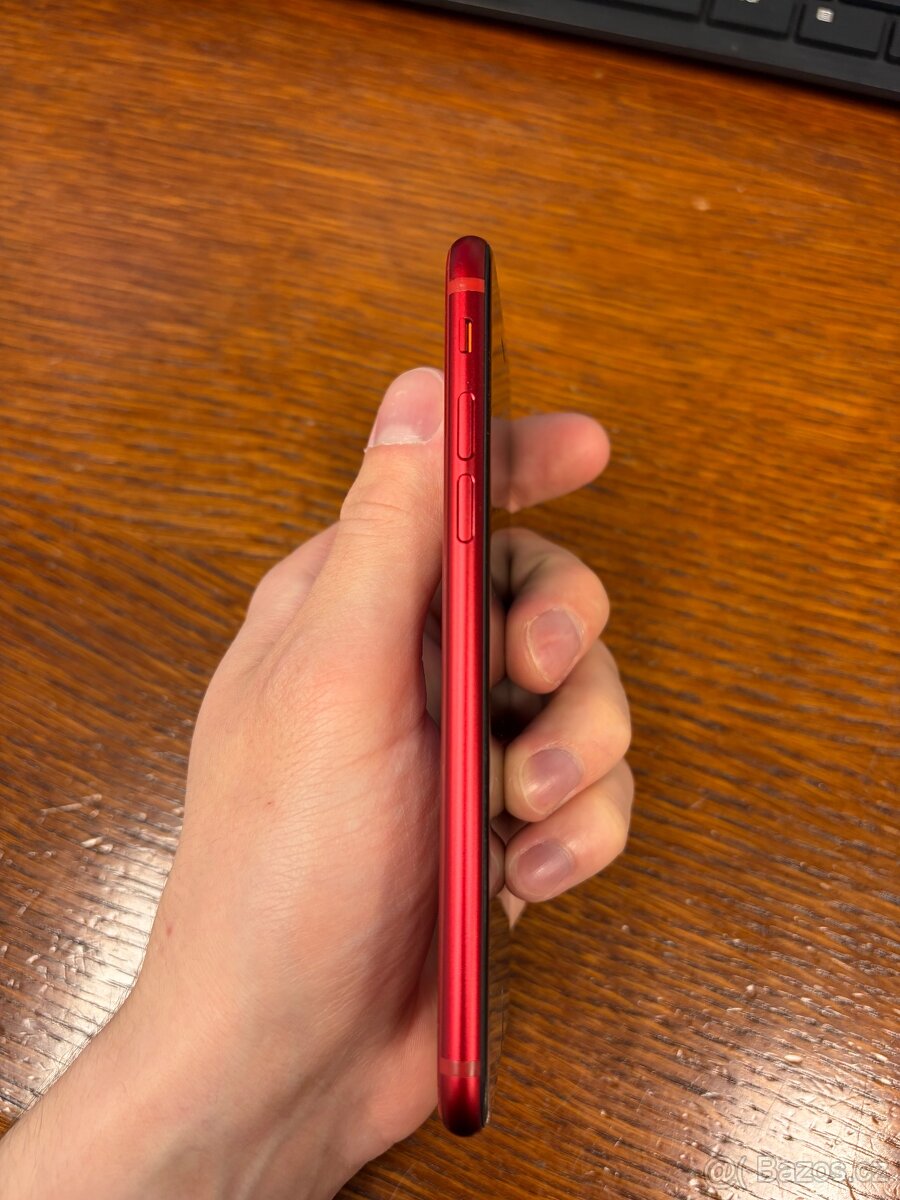 iPhone SE 2022 (3. generace) - 6