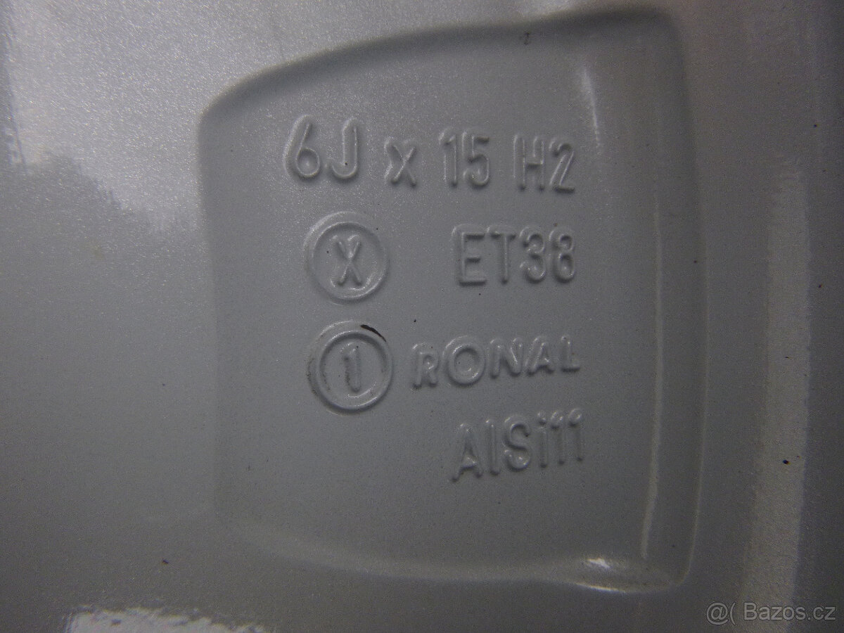 Letní alu originál Škoda Rapid / Fabia III 5x100 6Jx15 ET38 - 6