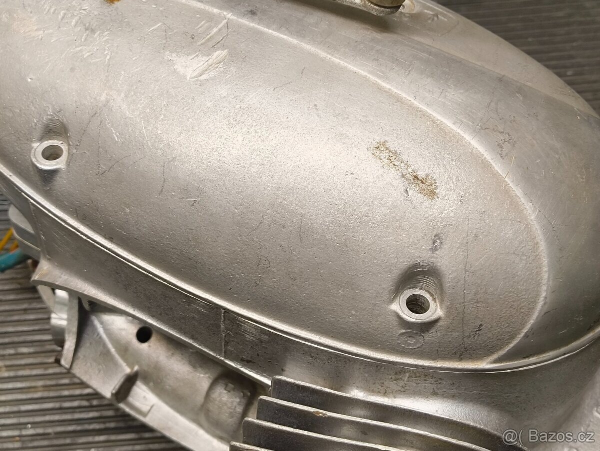 Motor Jawa 350 Pérák BEZ ČÍSLA kartery víko hlavy komunista - 6