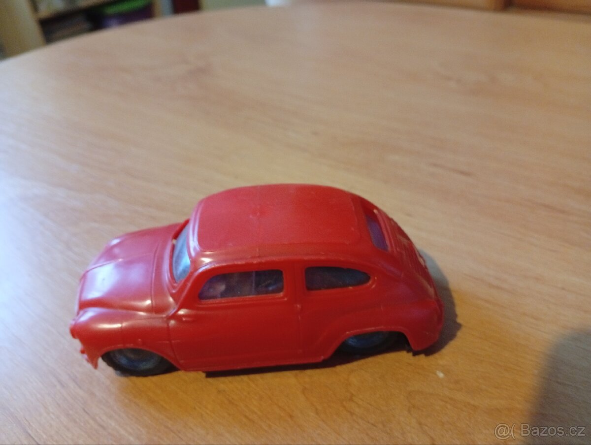 Ites autíčko velmj starý - 6