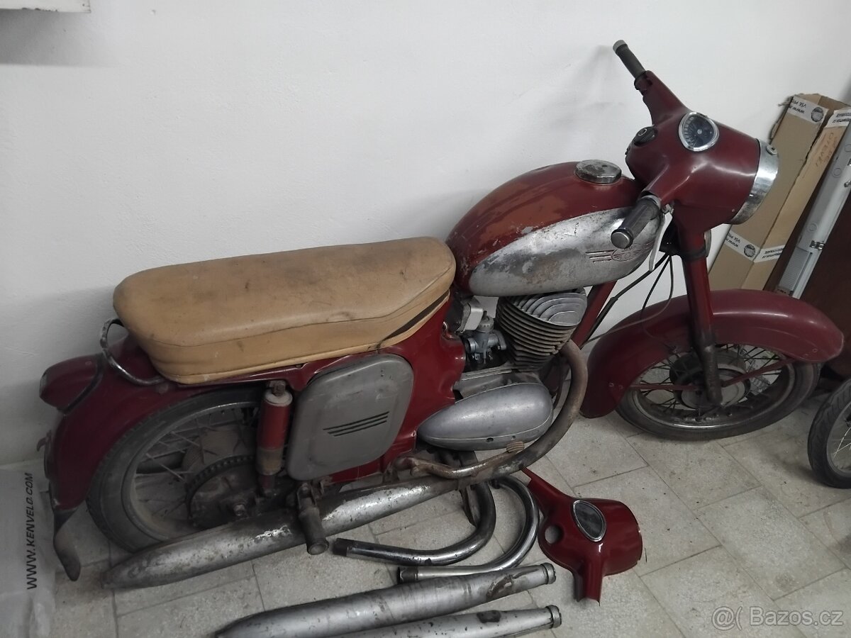 Jawa 250/559 - 6