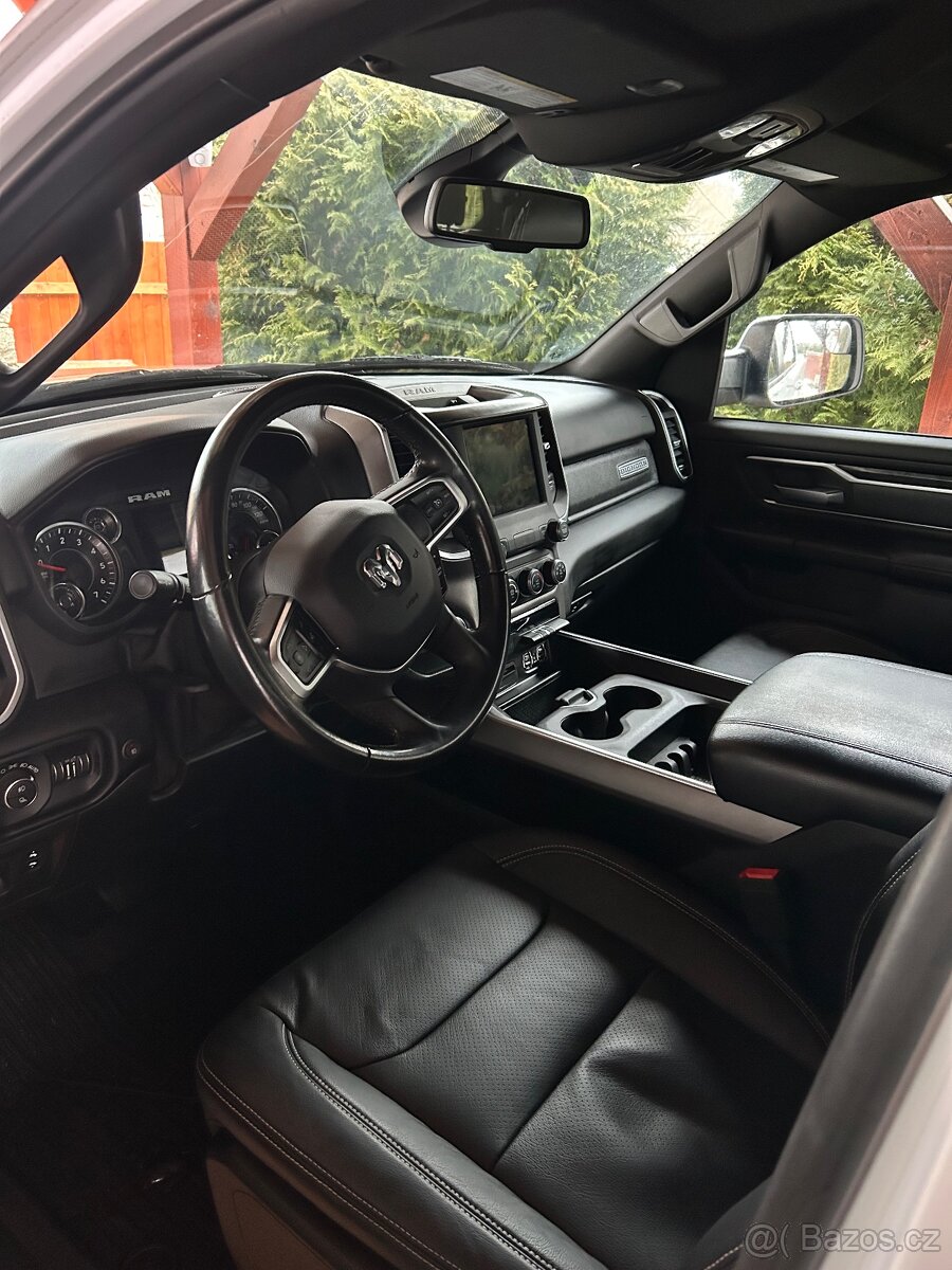 RAM 1500 5.7HEMI 4x4 2018 - 6