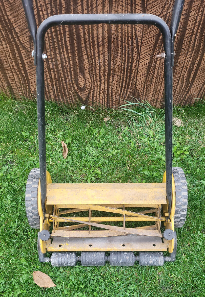 ELEKTRICKÁ SEKAČKA + VŘETENOVÁ SEKAČKA - 6