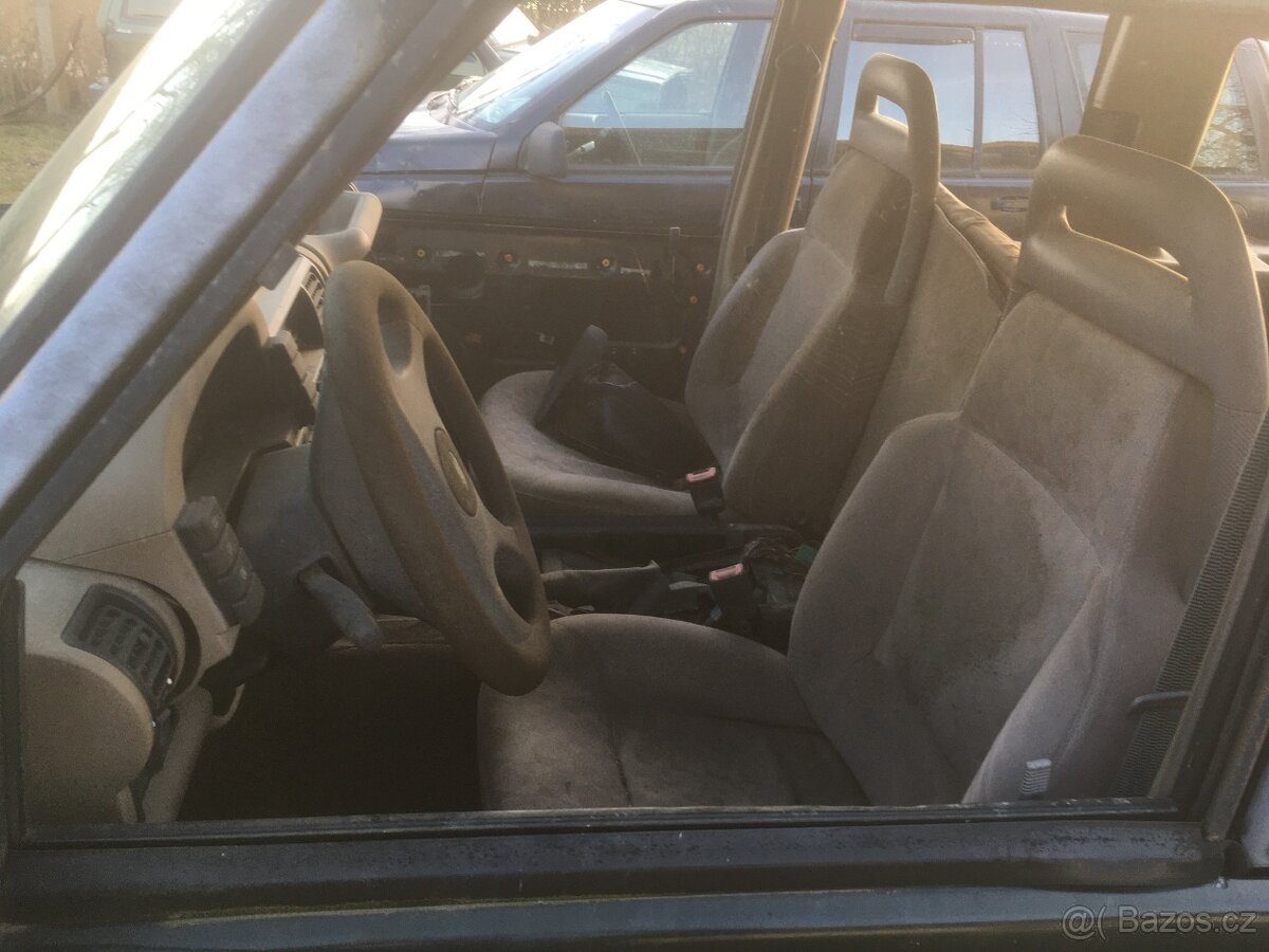 Land rover discovery 1 - 6