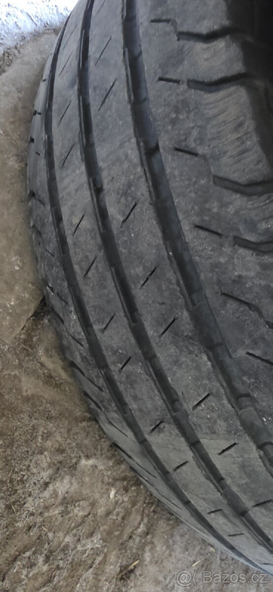 215/70 r15c letní - 6