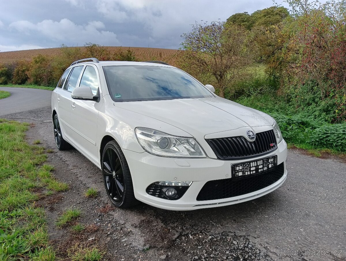 Škoda Octavia RS 2.0 TDI 125kw DSG Combi, Černá alcantara - 6