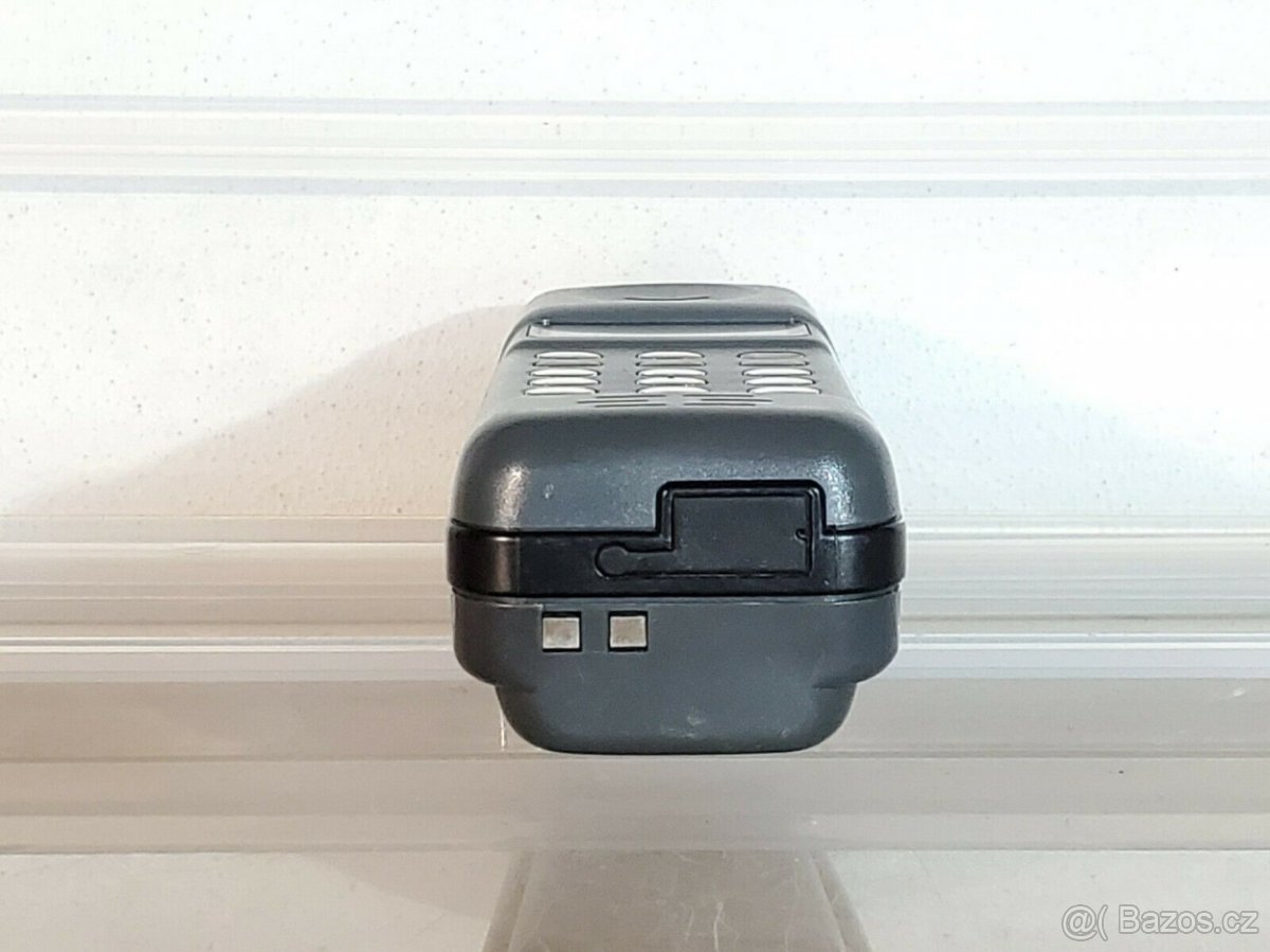 Mobilní telefony pro sběratele - rarity - UNIDEN AMPS - 6