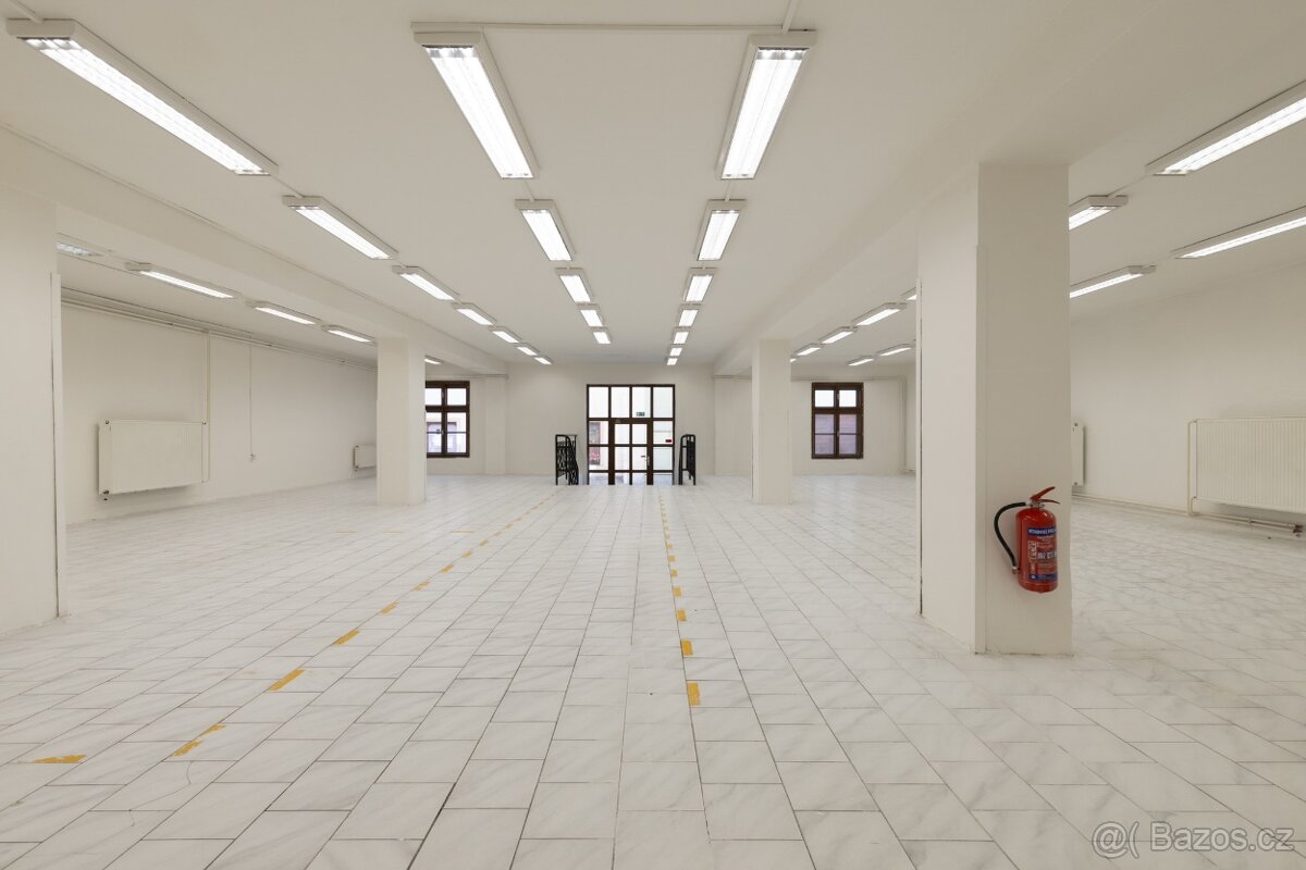 Pronájem obchod, Nový Jičín, Masarykovo náměstí - 6