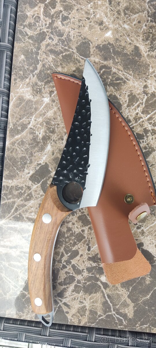 Prodam velky novy a velmi kvalitní nůž - 6