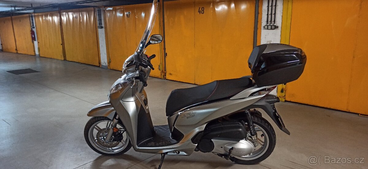 Honda SH300 - 6