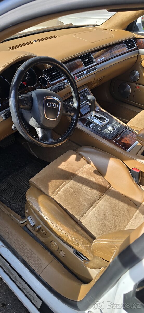Audi A8 - 6