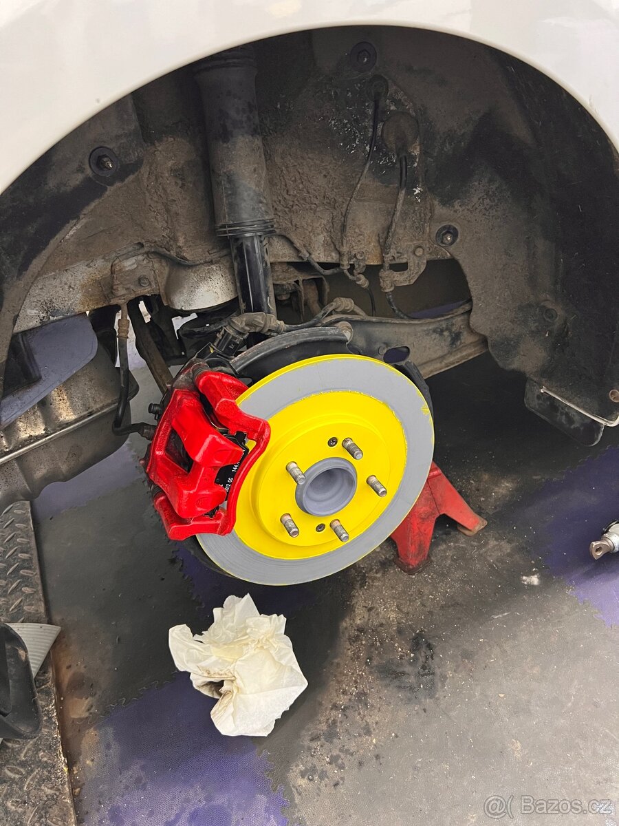 Prodám Hyundai i40 Combi 1.7 CRDi - 6