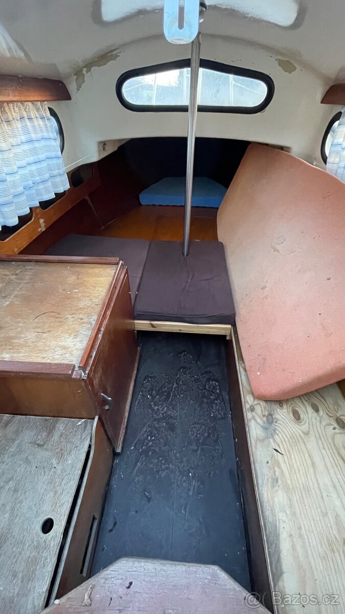 Loď s vlekem bez Tp - 6