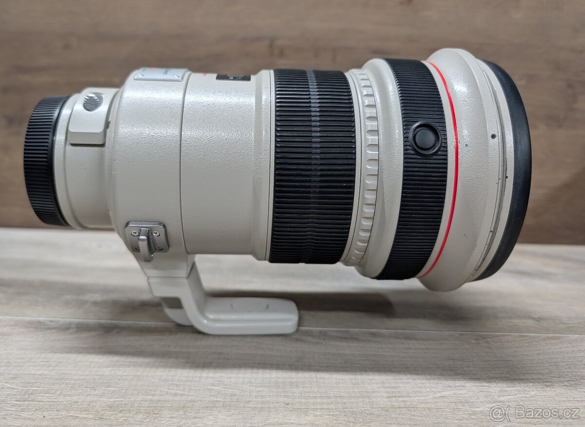 Canon EF 200mm F2 - 6