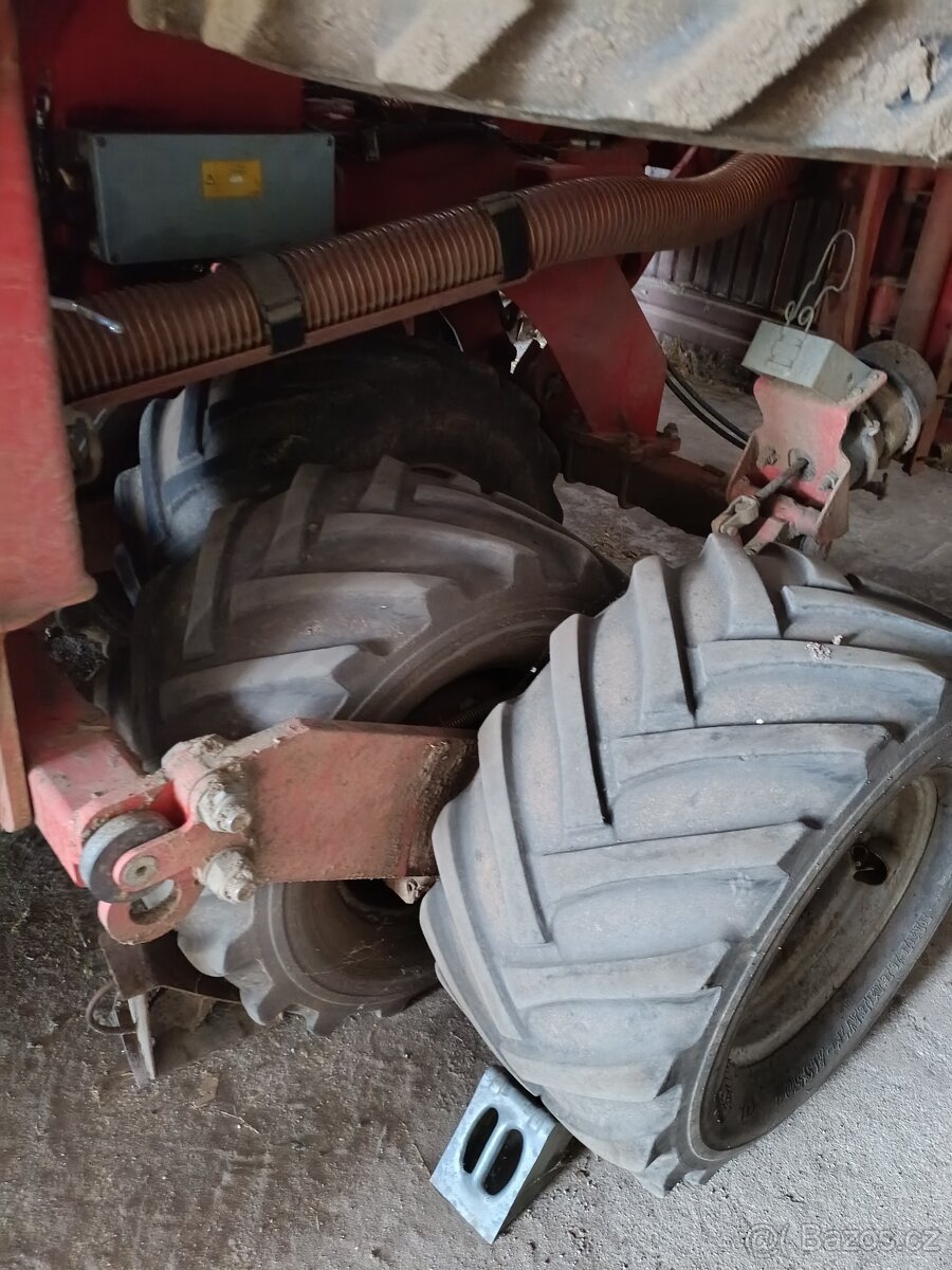 Kverneland U-drill 6000 - 6