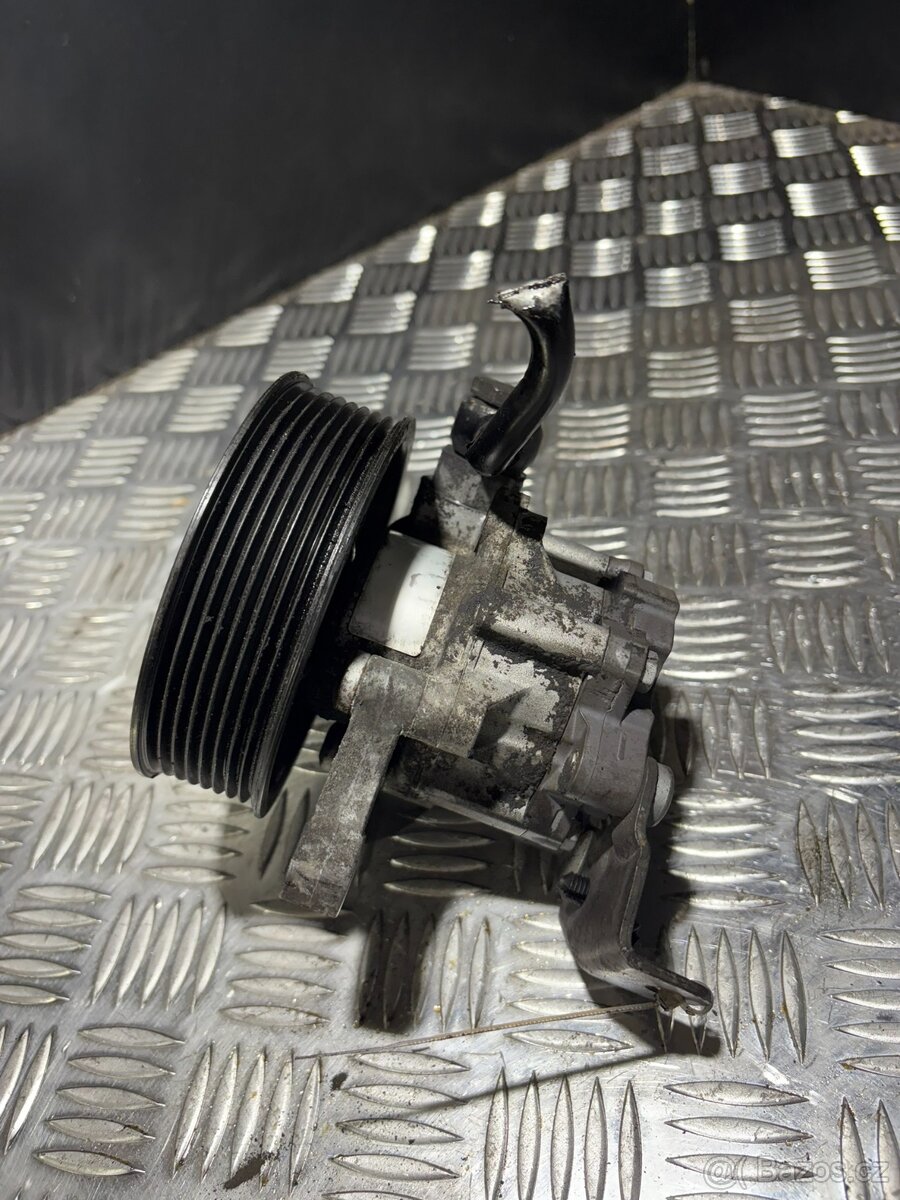 //Čerpadlo Servořízení Mercedes 2.2/2.7/3.0CDI// - 6