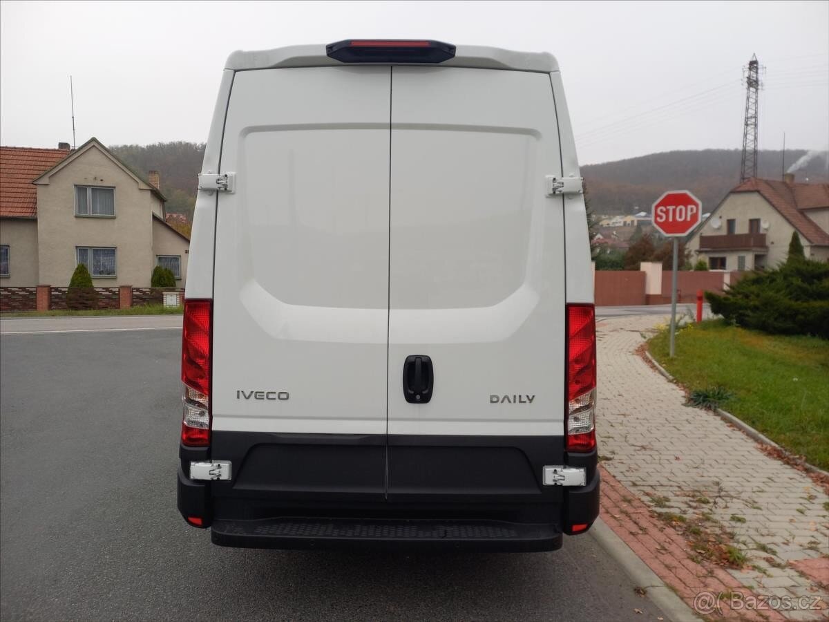 Iveco Daily 2,3 35S14V VAN (2026) - 6
