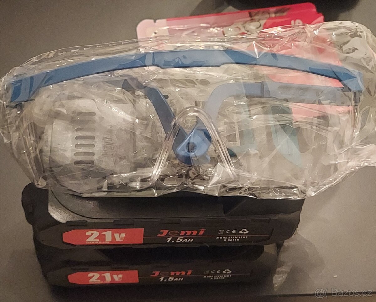 Mini řetězová pila Akumulátorová - 6