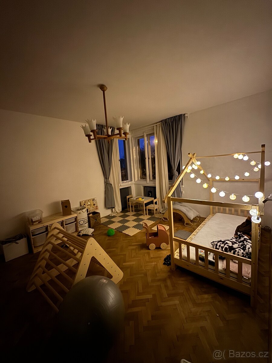 Domečková postel z masivu – 200×100 → 200×200, rošt v ceně - 6