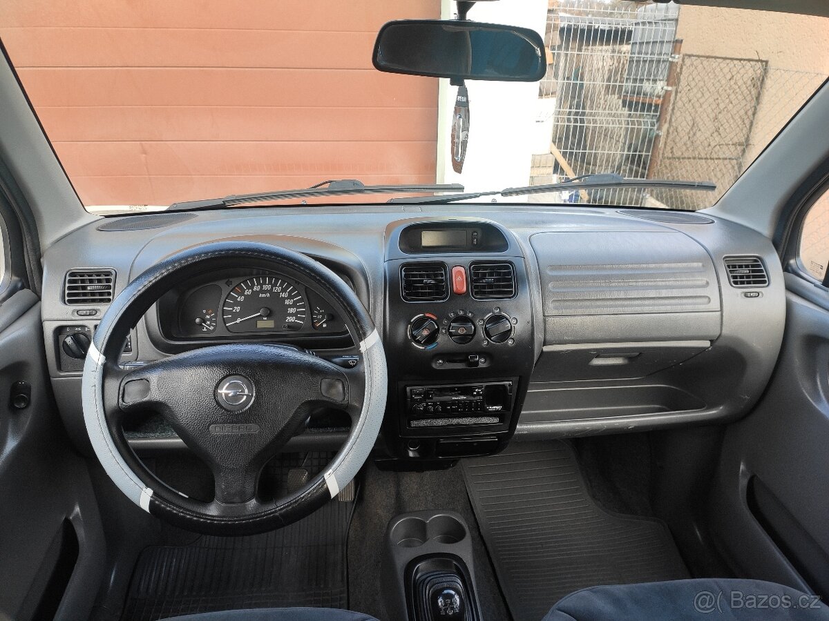 Opel Agila 1,2 16V - 6