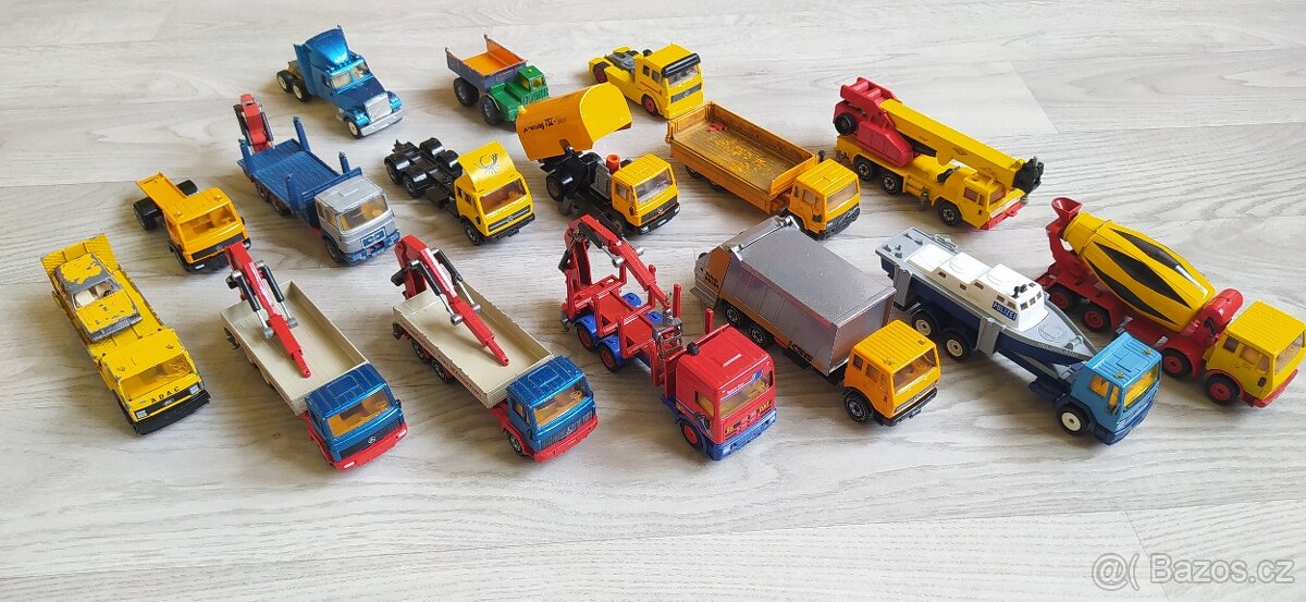 autíčka Siku větší - 6