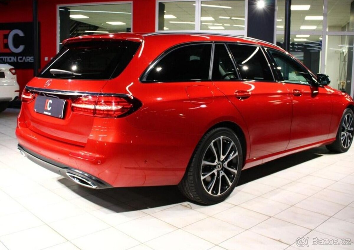Mercedes-Benz Třídy E 300d 4MATIC DIS+ / 360° / NezT nafta - 6