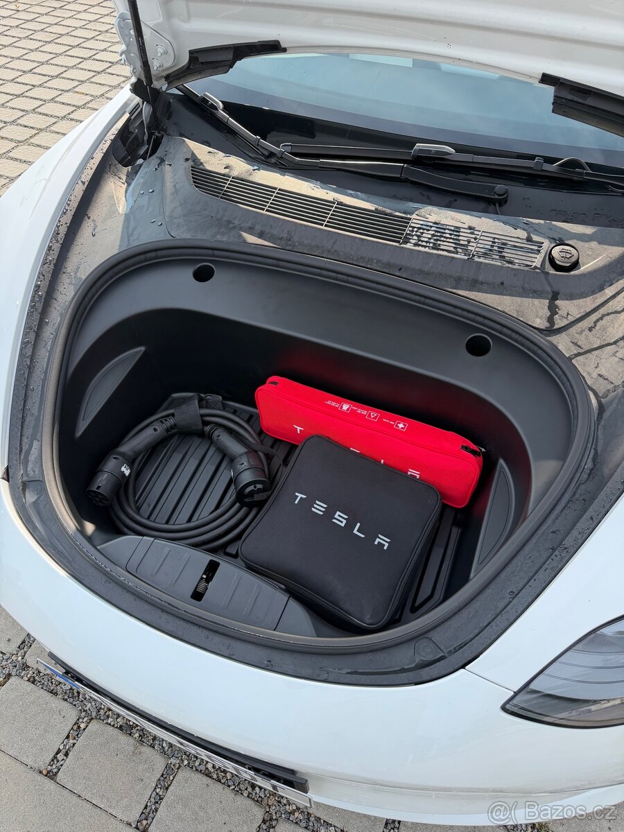 Tesla Model 3 performance - 6
