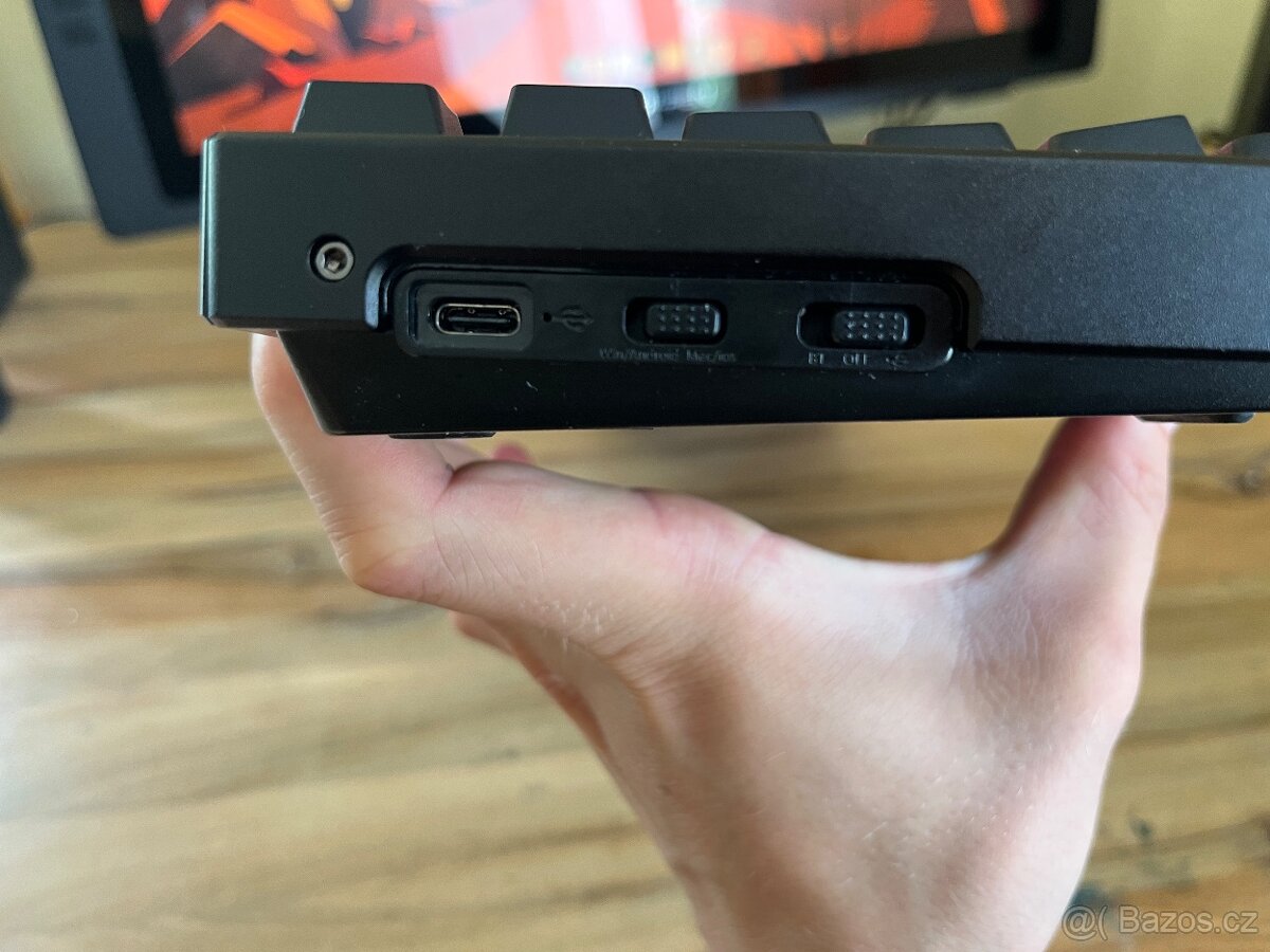 Keychron K10 wireless brown switch RGB hot swappable - 6