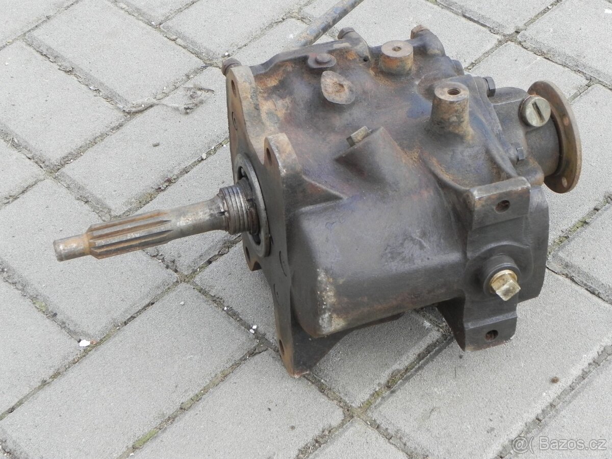 Stará převodovka opel blitz 1 - 6