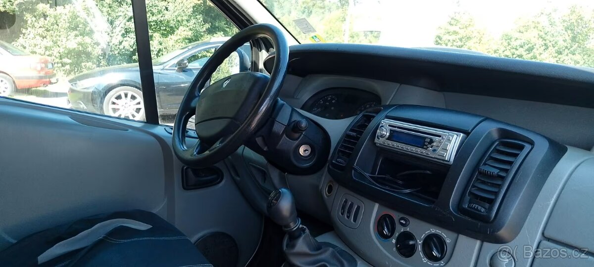 Renault Trafic 2,5DCI 107kw L2H2 postel kuchynka vestavba - 6