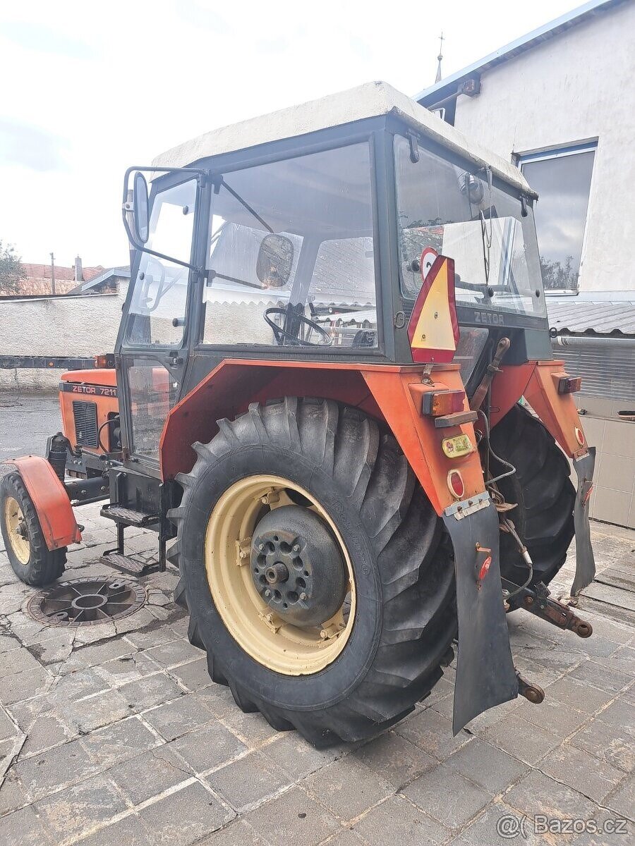 Kolový traktor Zetor 7211 r.v.1990 koupen v čr. - 6