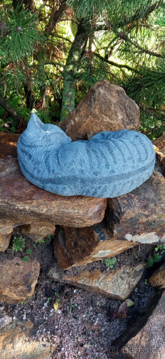 Zahradní dekorace- Spící kočka - 6