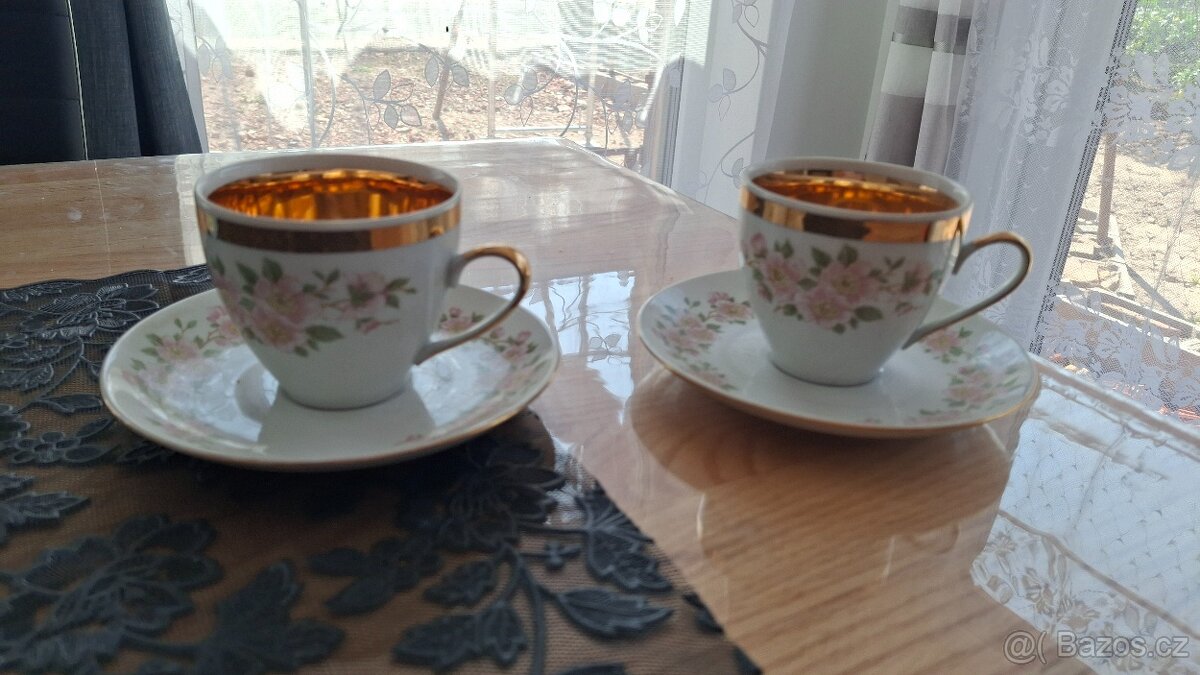 Hrnky, hrnečky, skleničky, vázičky - 6