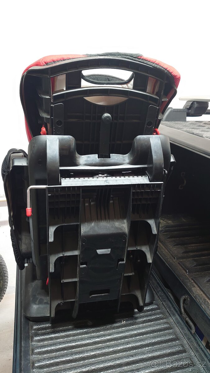 Prodám autosedačku CARRERA - 6