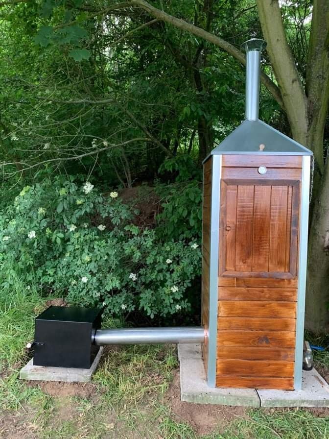 Dřevěná udírna,cena je konečná,doprava po celé ČR - 6