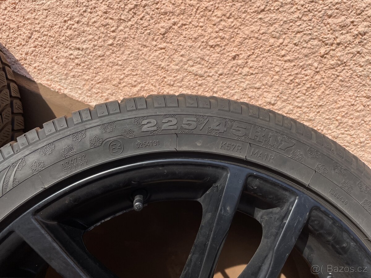 Celá BMW kola se zánovními zimáky - 6