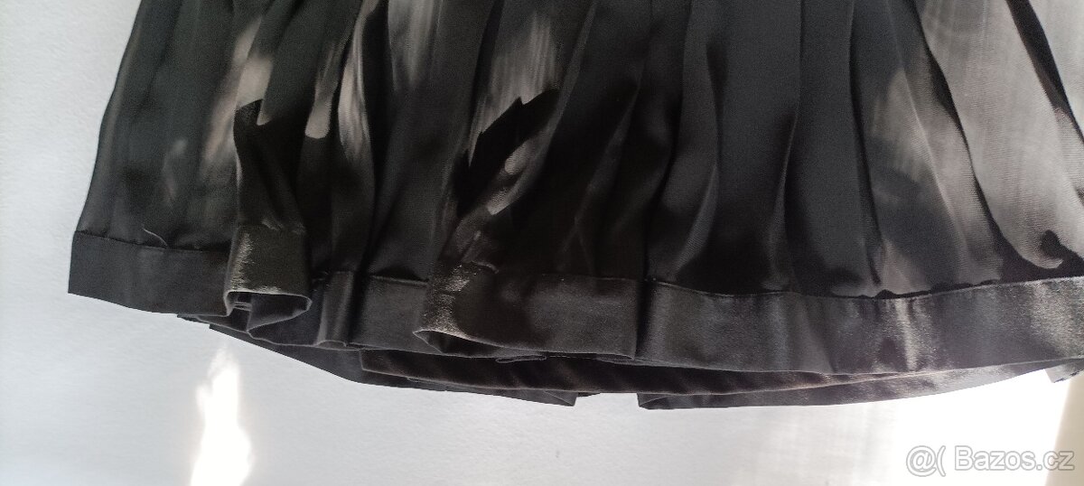 Čtyři dámské sukně vel. 38 - 6