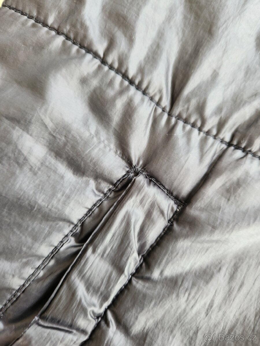 Dětská zateplená bunda Guess vel. 14 - 6