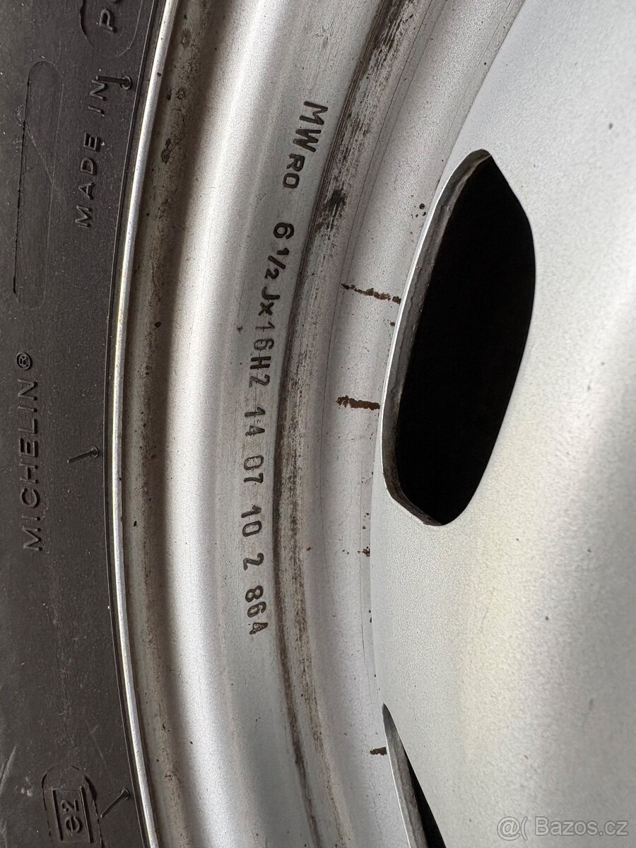 Sada letních kol Dacia Duster 5x114,3 - 6