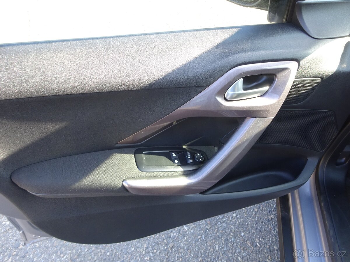 Peugeot 2008 1.4 HDI r.v.2015 (50 kw) Koupeno v ČR - 6