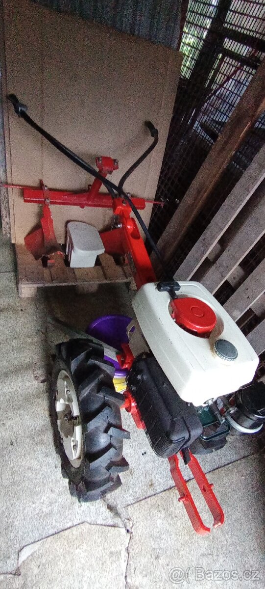 Malotraktor Terra Vari - Jikov MJ-5 - 6