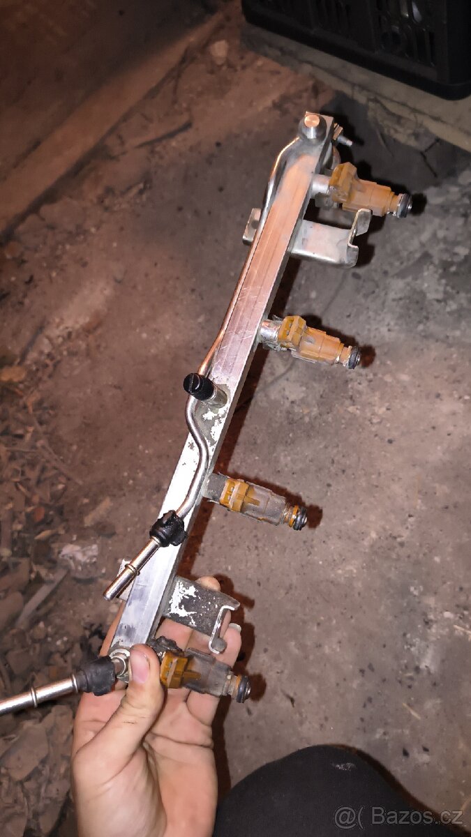 Saab 9-5 2.3T díly - 6