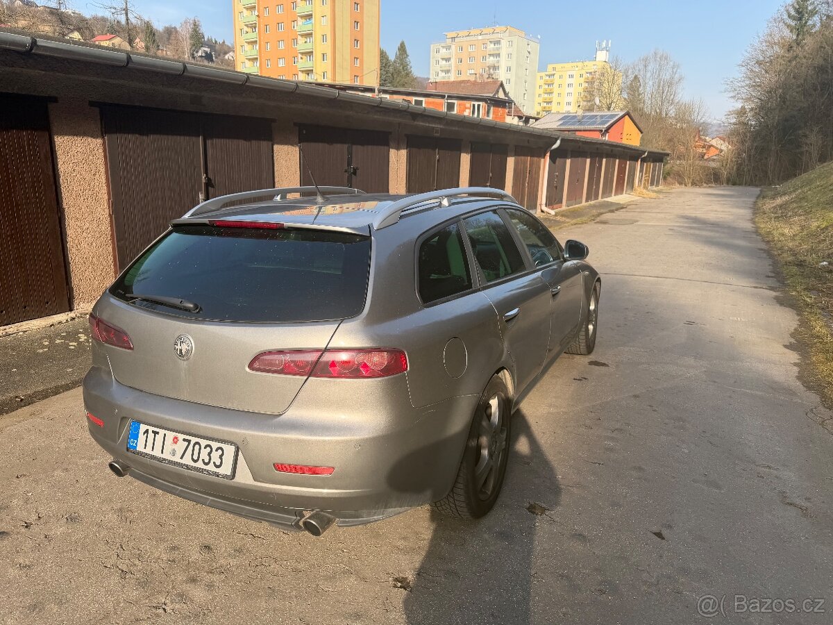 Prodám Alfu Romeo 159 2.4 JTDM 147kw - 6