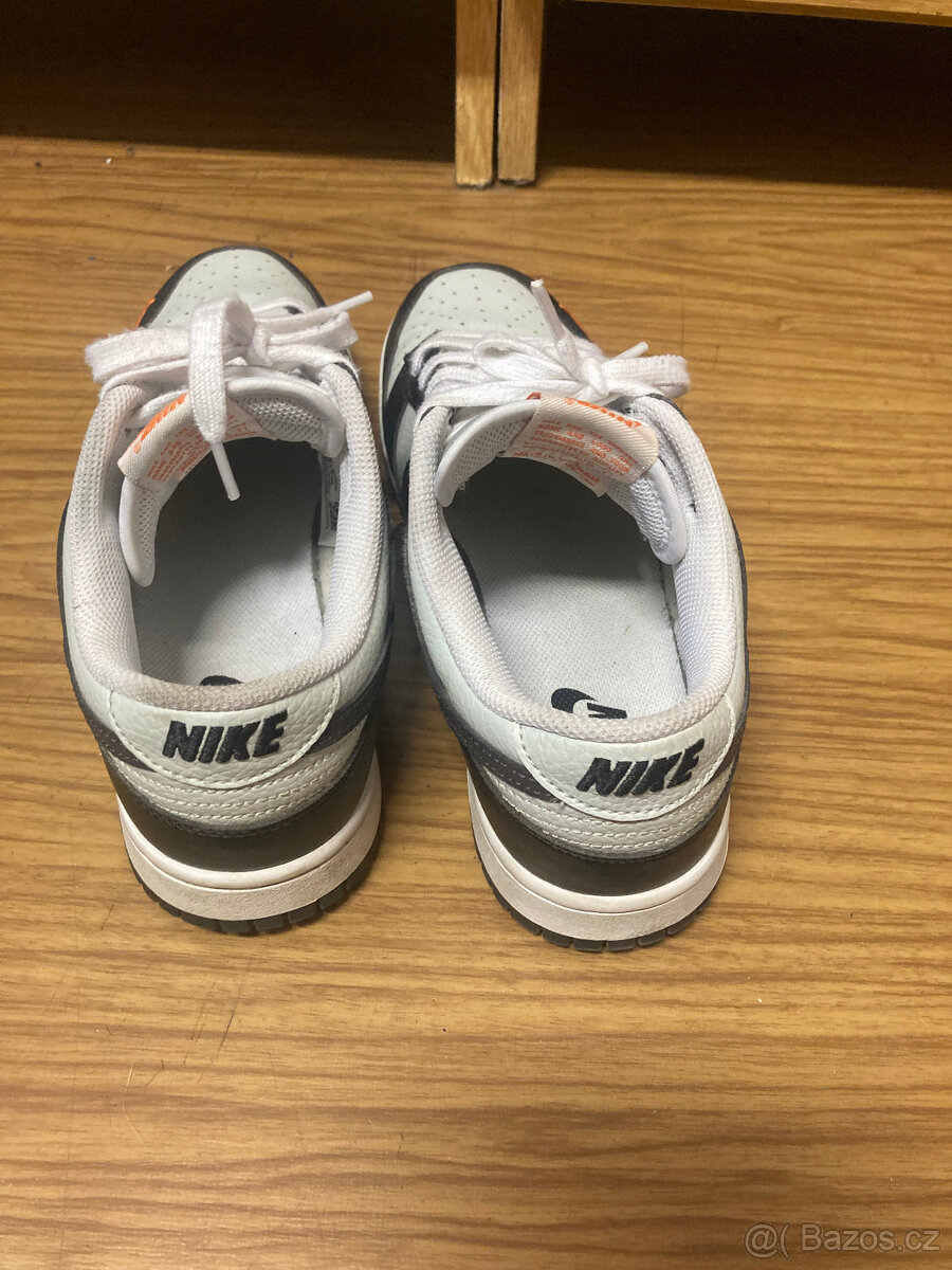 Nike Dunk Low Black/ Medium Ash-Light Silver - 6