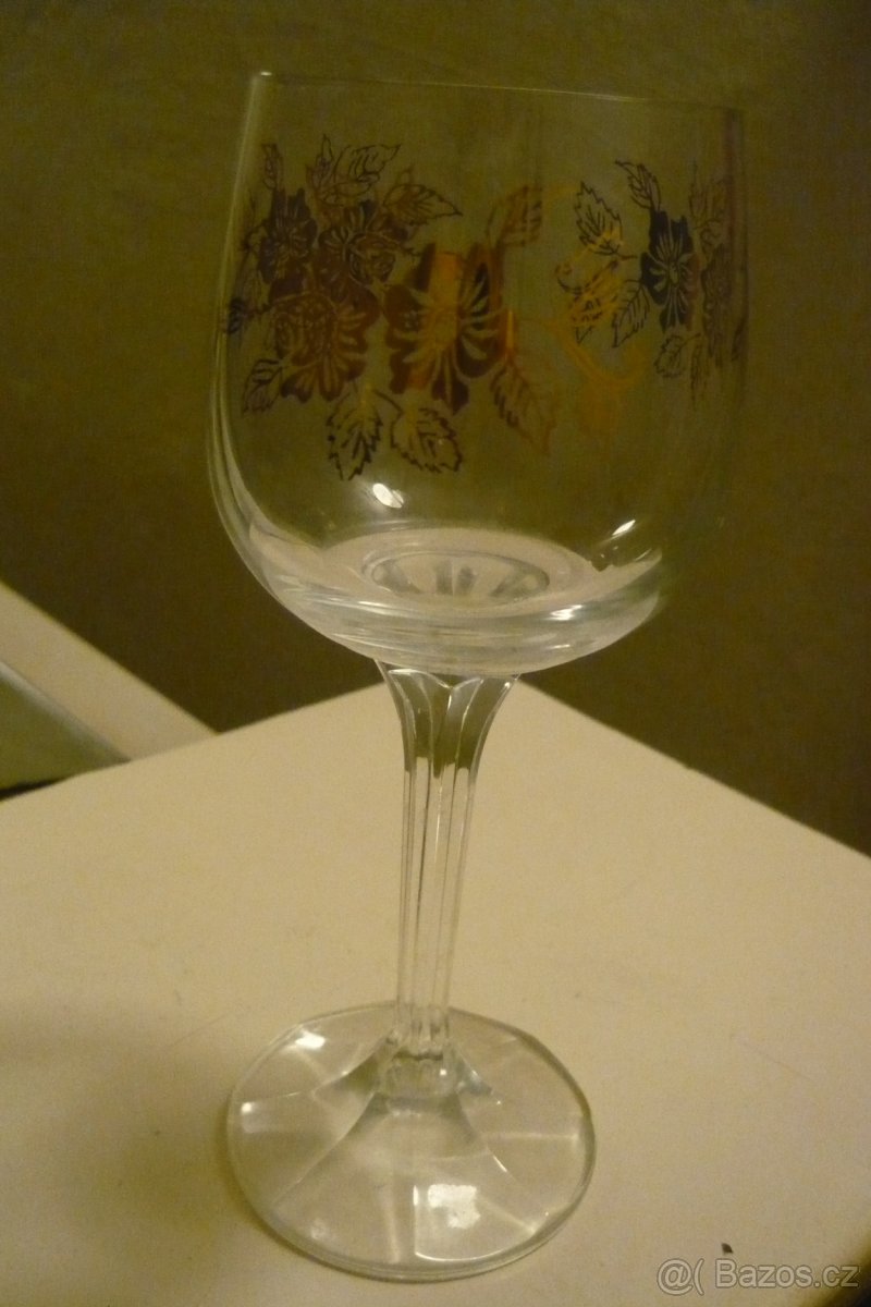 prodám sklo a porcelán - 6