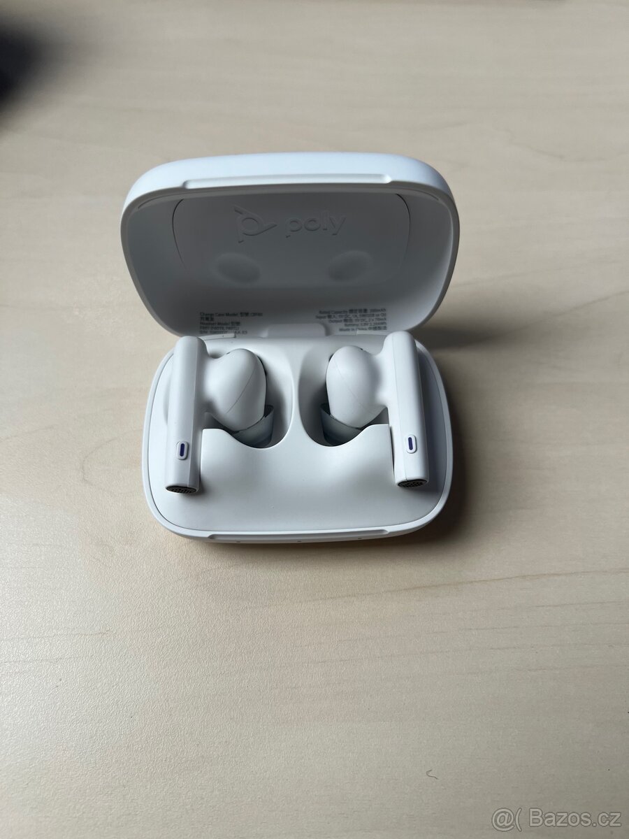 Poly Voyager Free 60 UC M– Profesionální BT sluchátka - 6