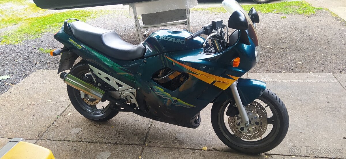 Suzuki gsx750 f - 6