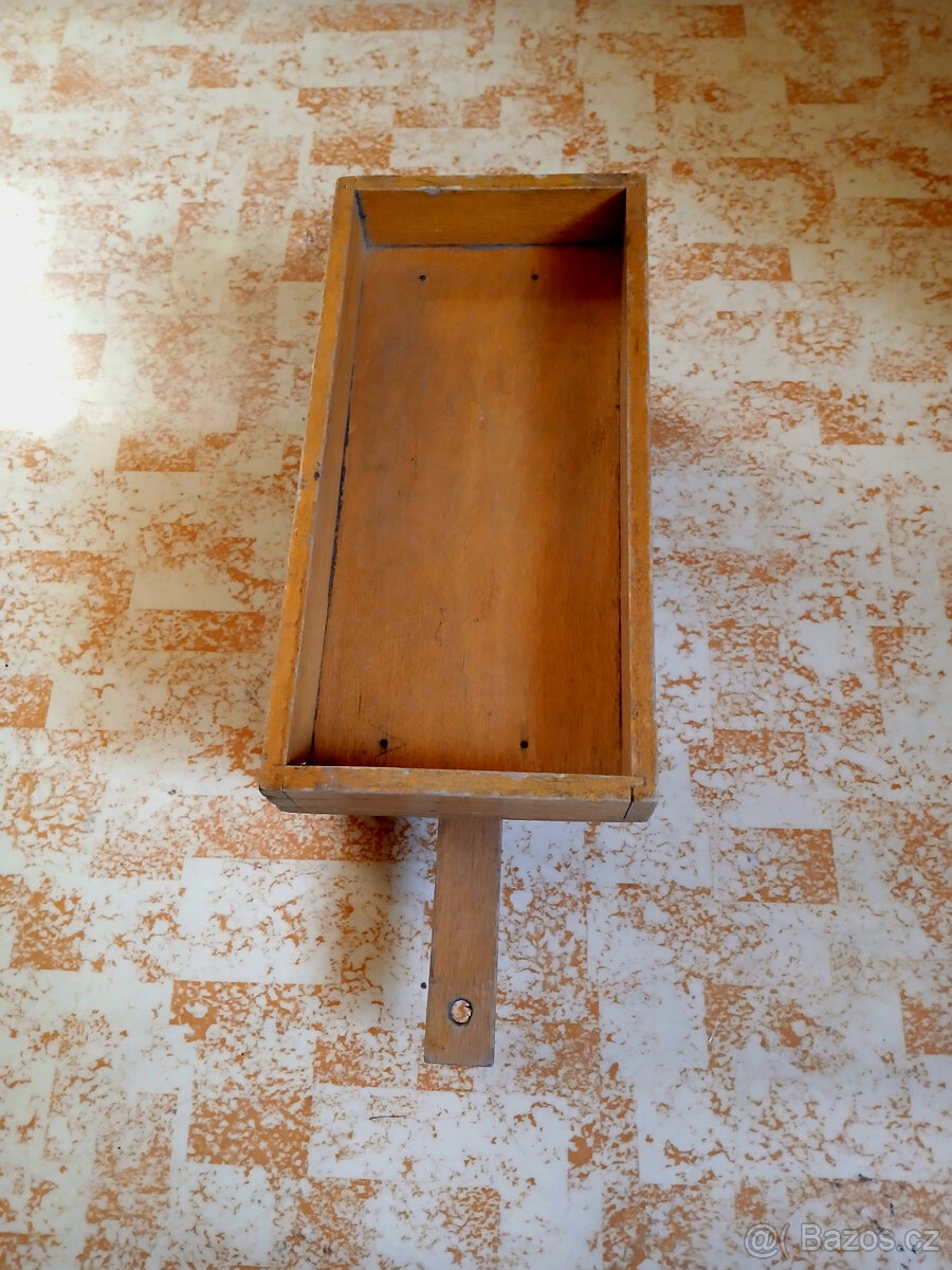 Starožitná dřevěná hračka - 6